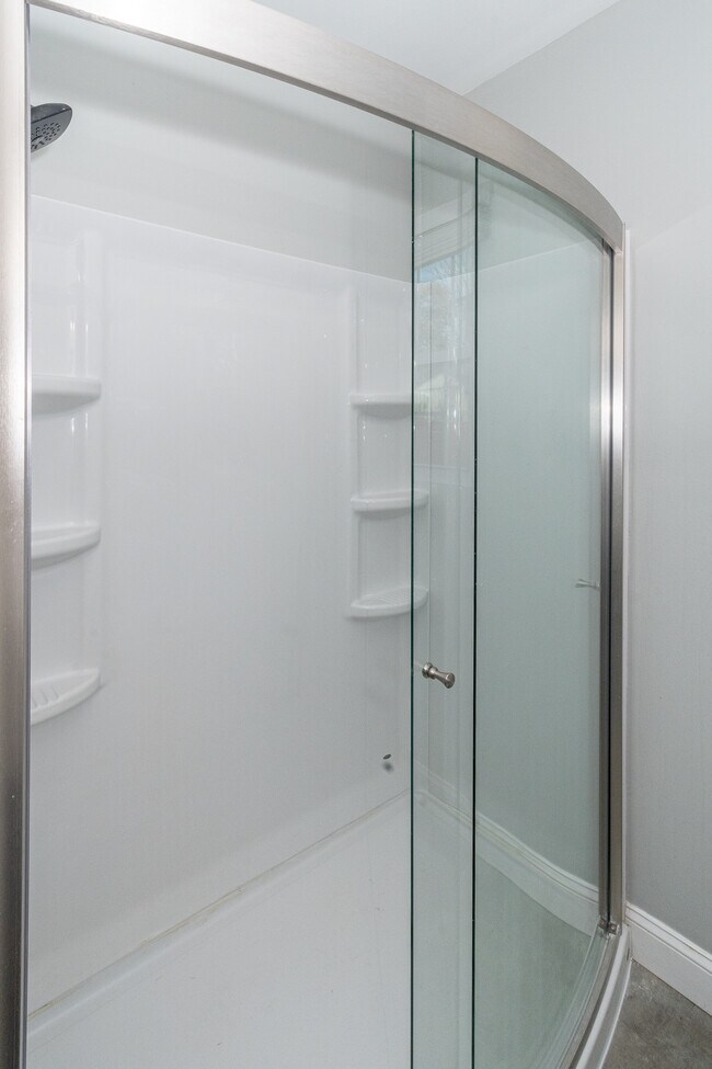 Building Photo - 412 Keeble St