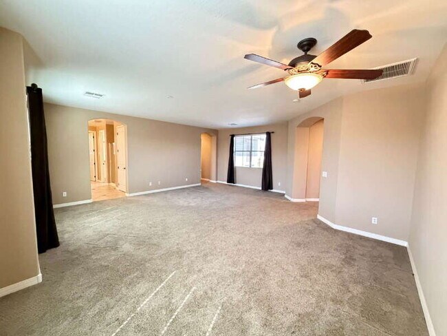 Building Photo - 6250 S Rochester Dr