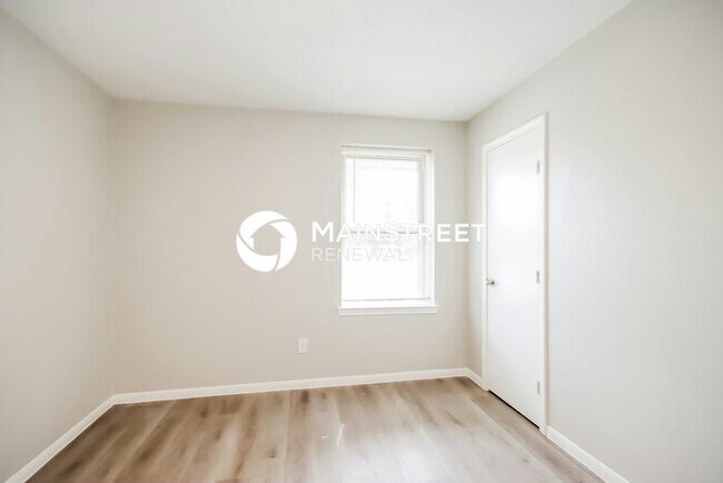 Building Photo - 3 Bedroom Pet-Friendly Home in Houston, TX with Main Street Renewal