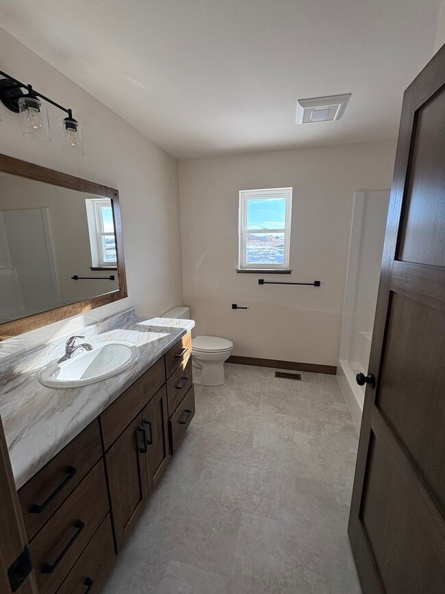 Building Photo - 228 E Randall Rd