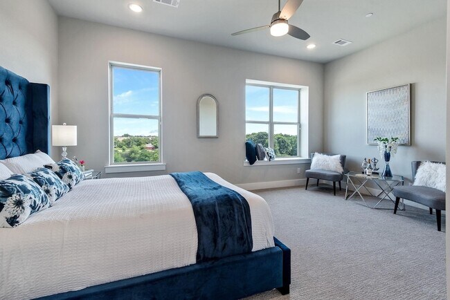 Building Photo - 770 N Plano Rd