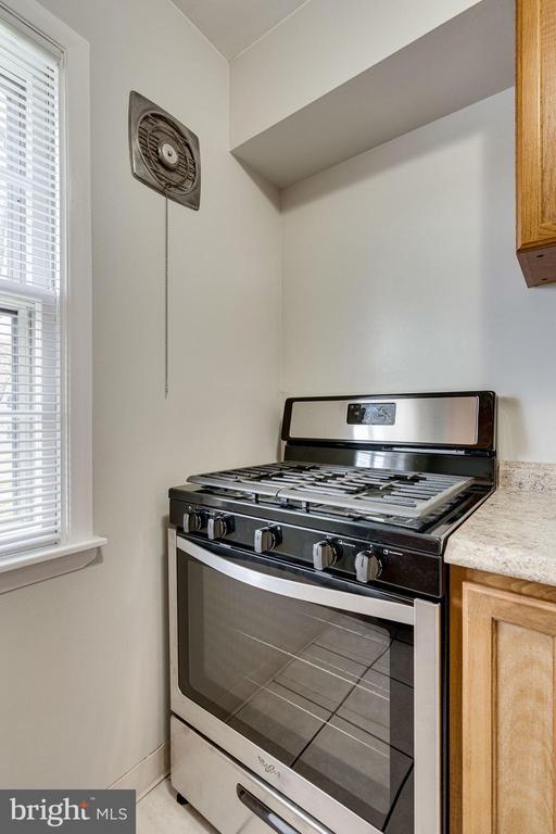 Building Photo - 9479 Fairfax Blvd