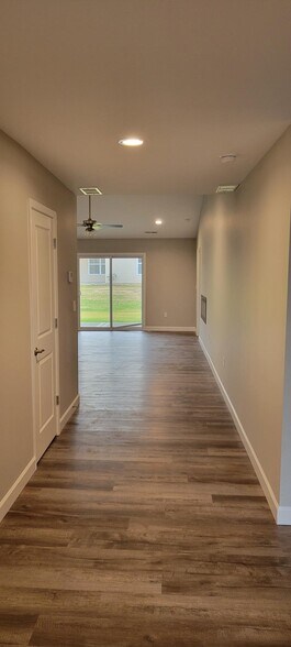Building Photo - 18 Sonata Ln
