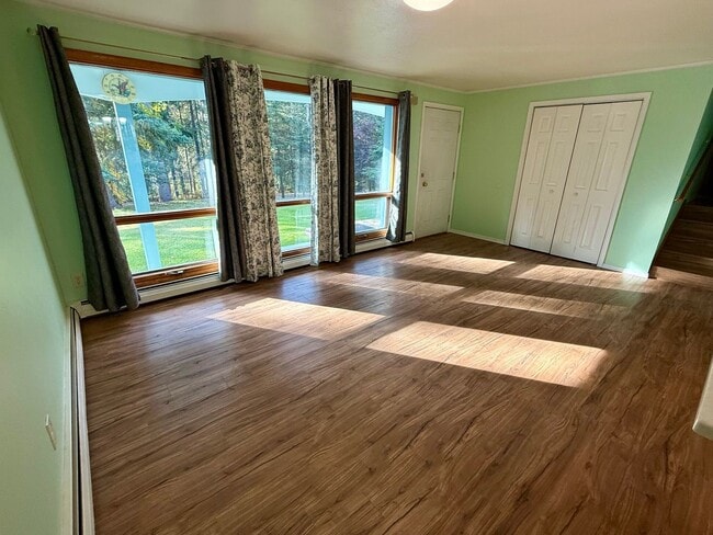 Building Photo - Beautiful 3 bd, 2 bath home for rent in Fairbanks!