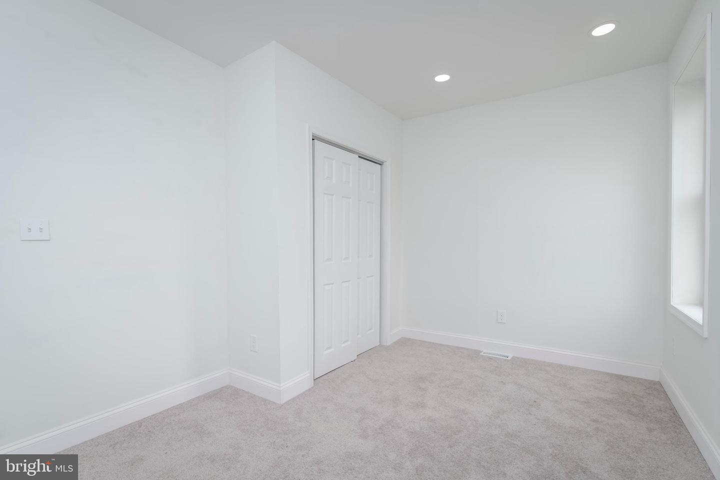 Bed 3 - 2211 W Saratoga St