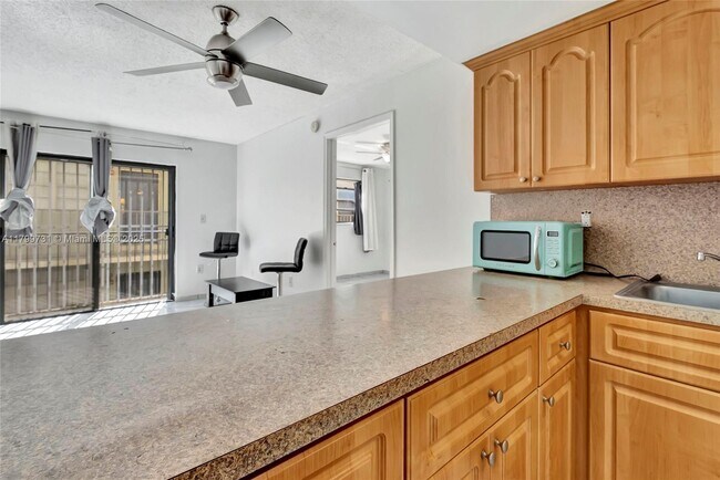 Building Photo - 4021 Indian Creek Dr