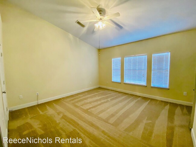 Building Photo - 3 br, 2.5 bath House - 11624 Tomahawk Cree...