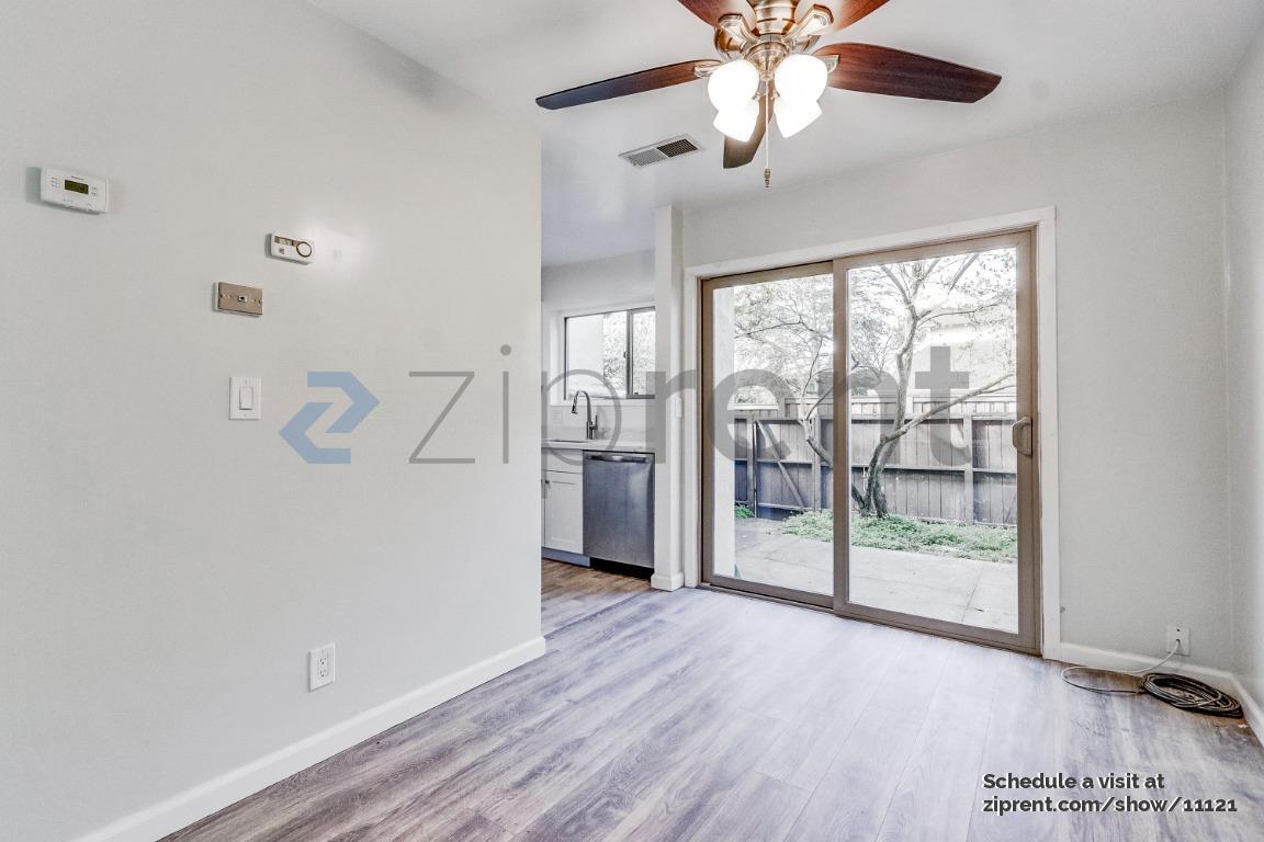 Building Photo - 1805 Primavera Dr