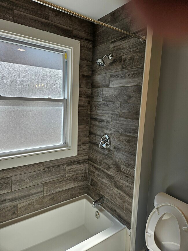 Building Photo - 1302 W 116th St