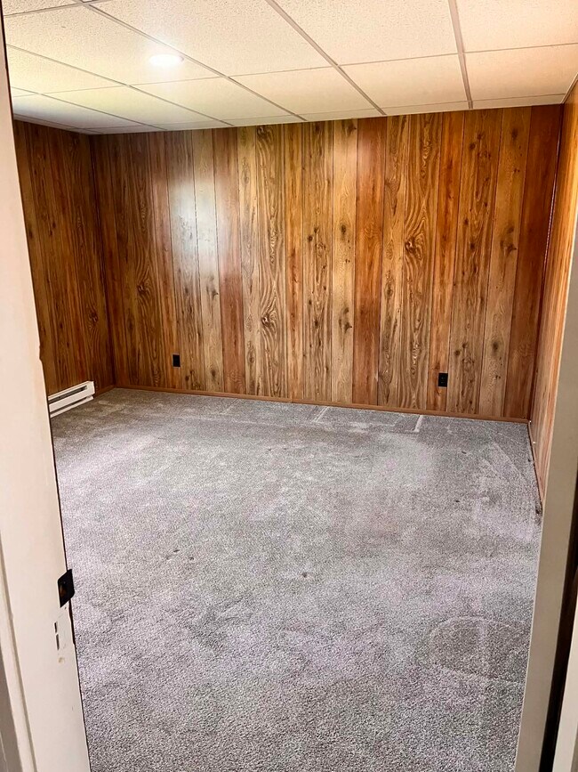 Building Photo - Newcomerstown Quad