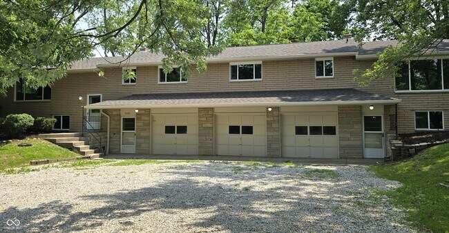 Building Photo - 10016 E Troy Ave