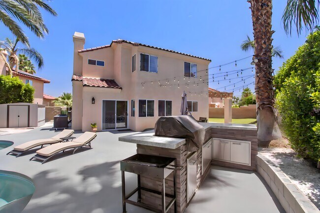 Backyard - 40605 Ventana Ct