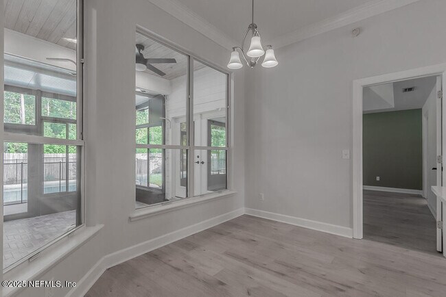 Building Photo - 1737 Heatherwood Dr