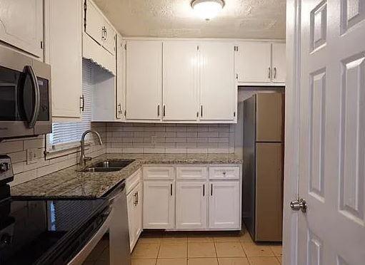 Building Photo - 5504 Estates Ct