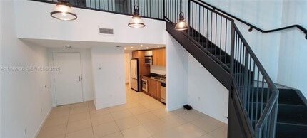 Building Photo - 300 S Biscayne Blvd