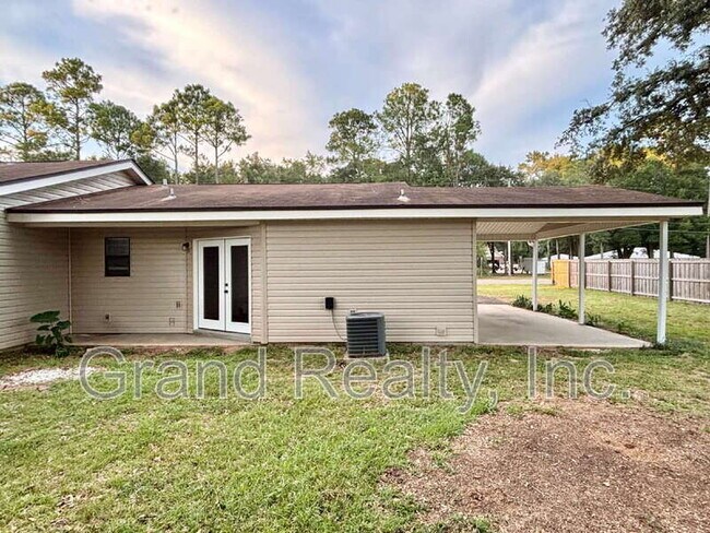 Building Photo - 5387 E Avenida De Golf