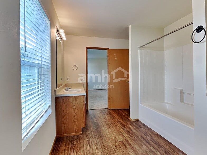 Building Photo - 20313 46th Ave Ct E