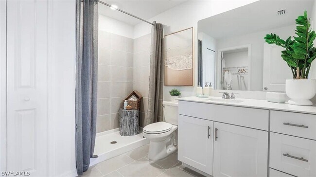 Building Photo - 329 Marta Dr