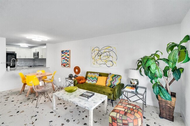 Building Photo - 3527 NE 168th St