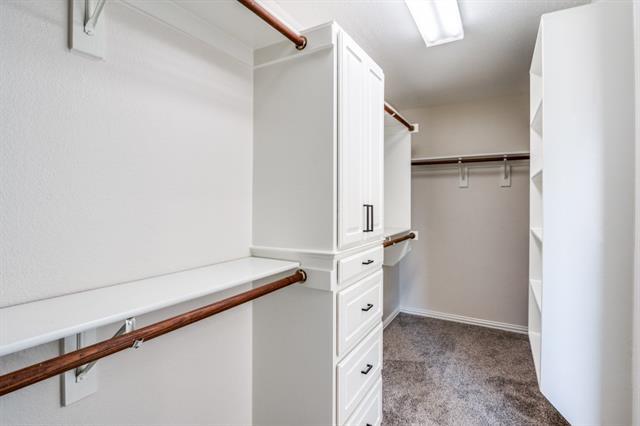 Building Photo - 7850 Greenvalley Ln