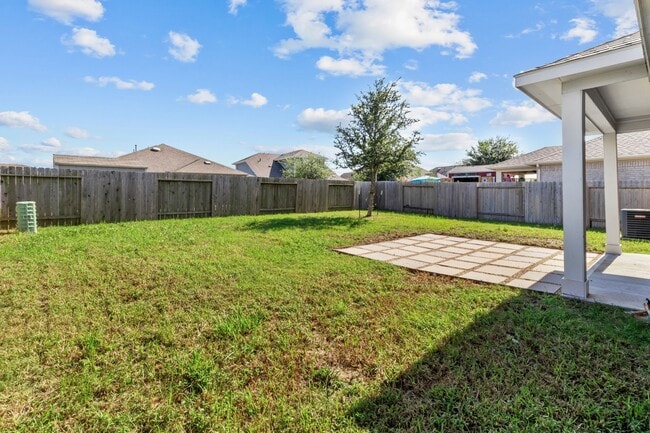 Building Photo - 2218 Levant Ln