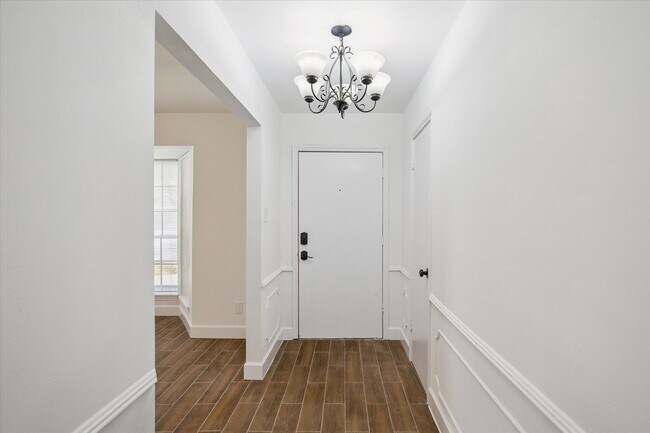 Building Photo - 12315 Whittington Dr