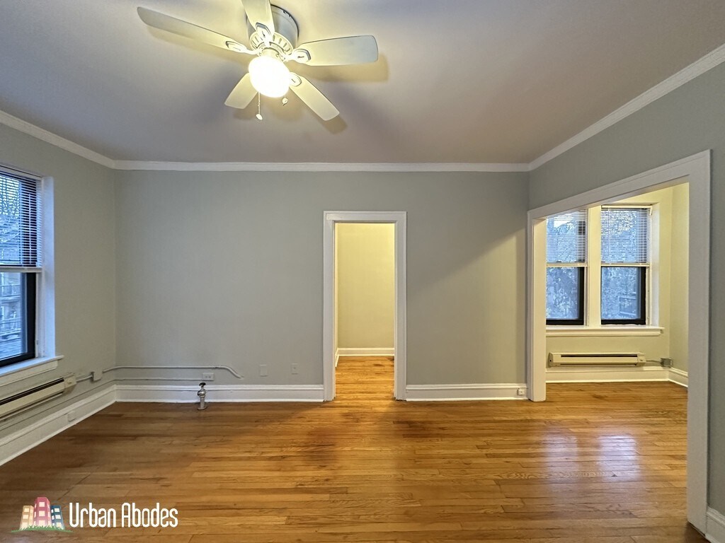 Building Photo - 4635 N Paulina St