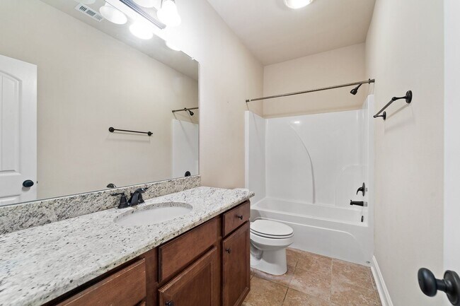 Building Photo - 782 Serpentine Dr
