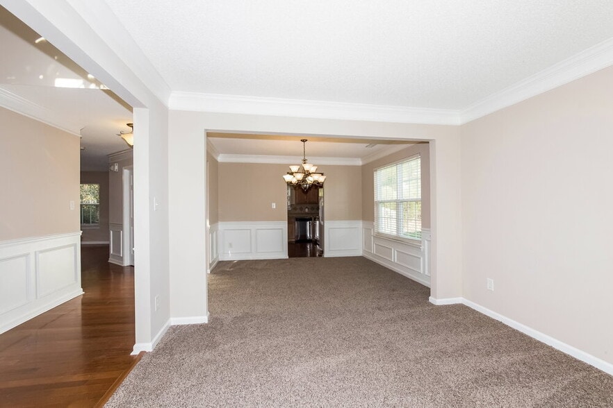 Building Photo - 10625 Haddington Dr