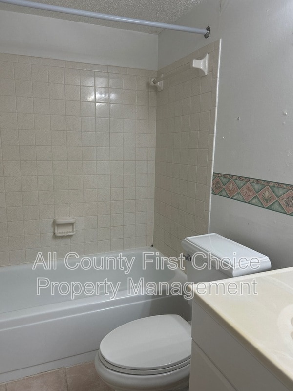 Building Photo - 10540 77th Terrace