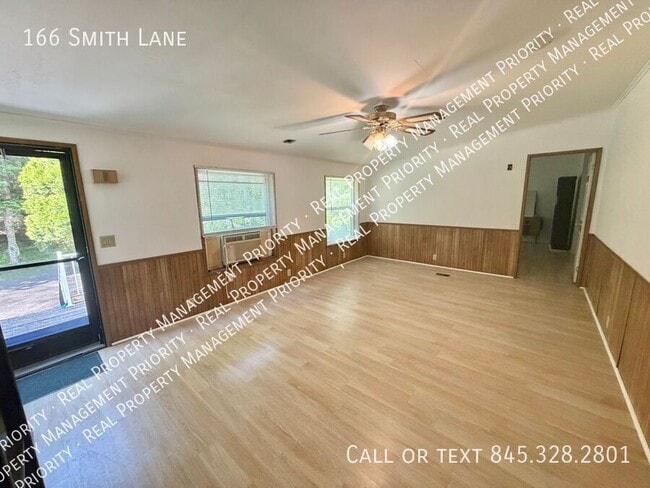 Building Photo - 166 Smith Ln