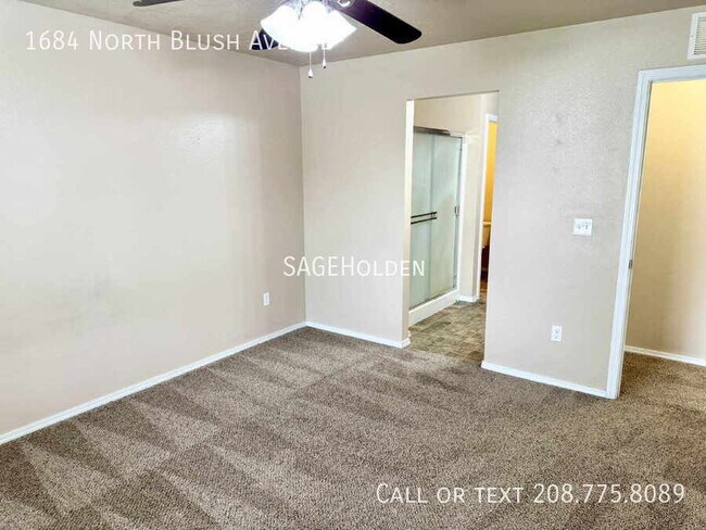 Building Photo - 1684 N Blush Ave