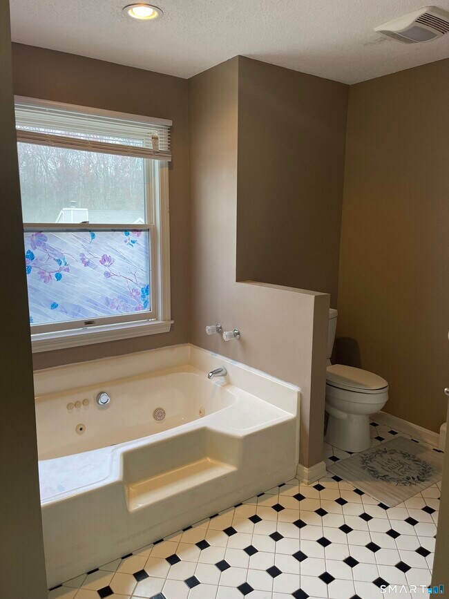 Building Photo - 163 Trotters Way