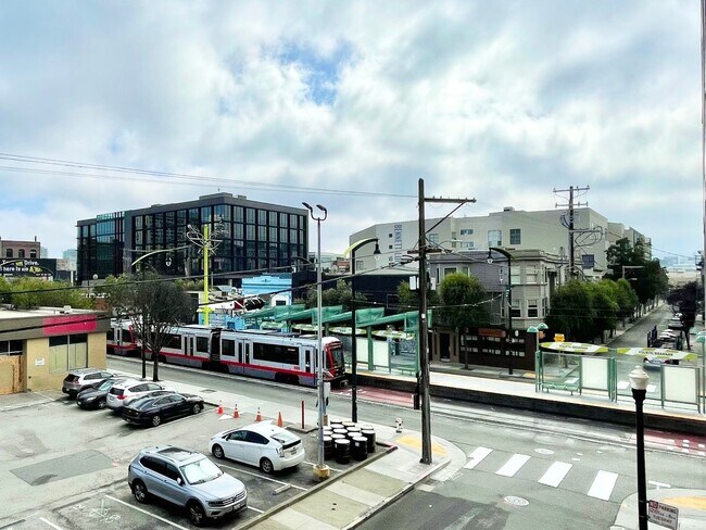 Building Photo - Full Service Luxury Living w/City Views, I...