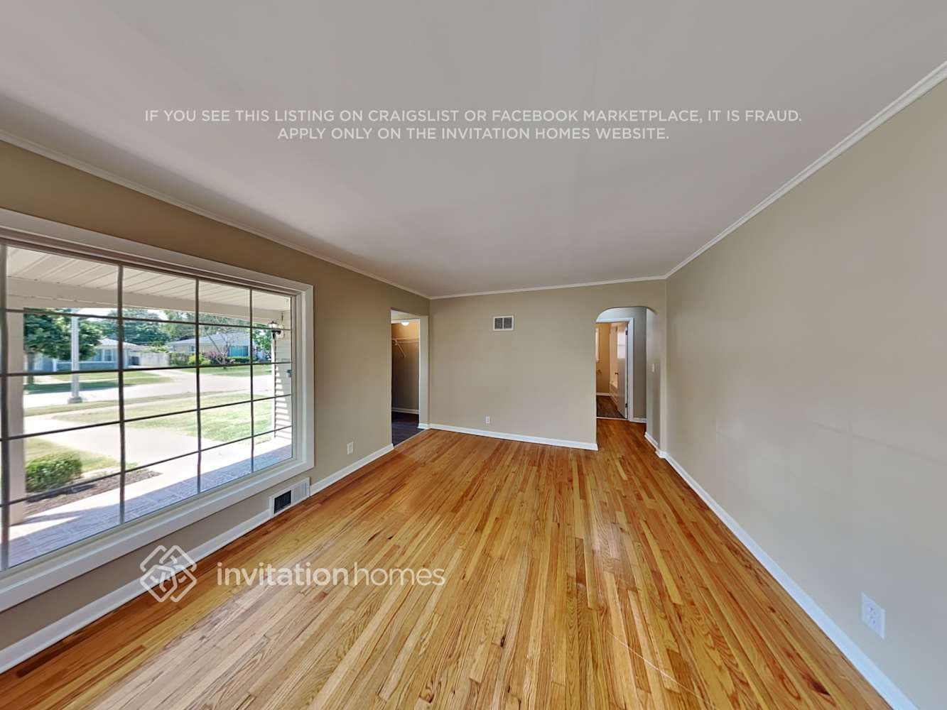 Building Photo - 410 Mors Ave