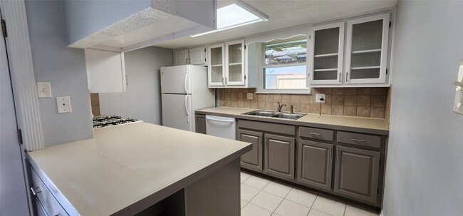 Building Photo - 2527 Meandering Trail