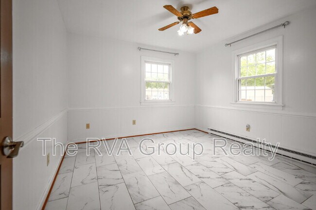 Building Photo - 2425 Capehart Rd