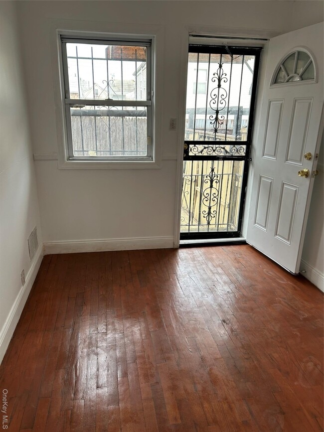 Building Photo - 153-07 Arlington Terrace