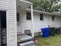 Building Photo - 2317 Briarfield Rd