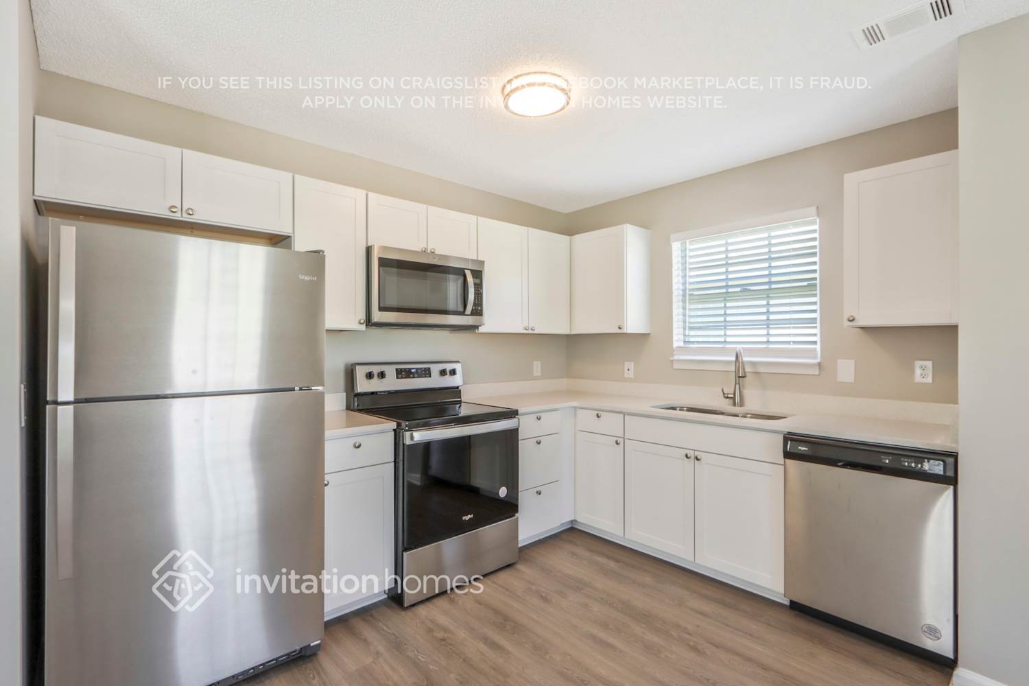 Building Photo - 5663 Chrys St