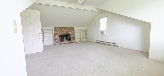Building Photo - 11718 Thayer Rd