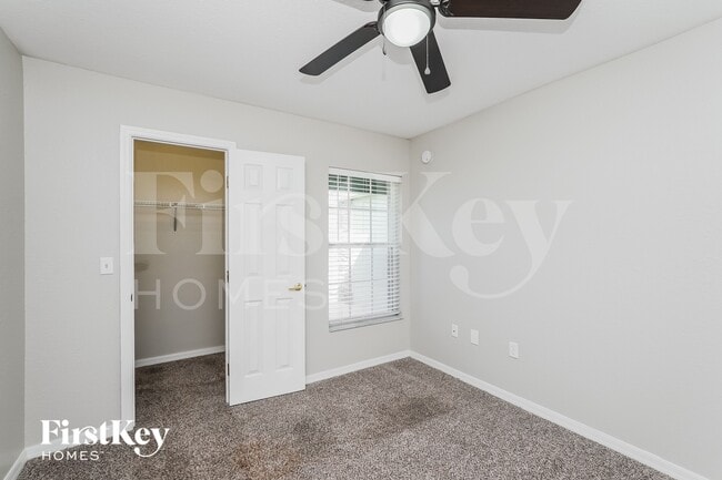 Building Photo - 5340 Song Sparrow Ct