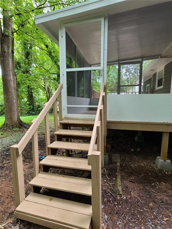 Building Photo - 1940 Meadow Ln