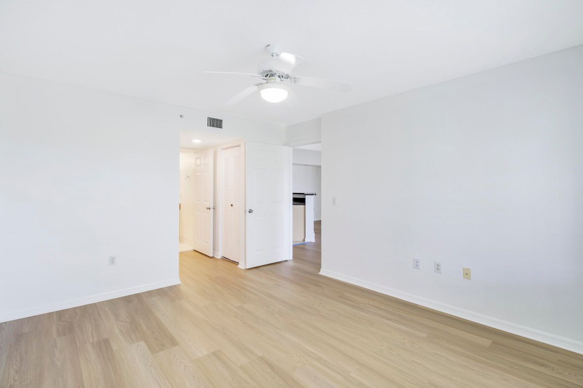 Building Photo - 4151 San Marino Blvd