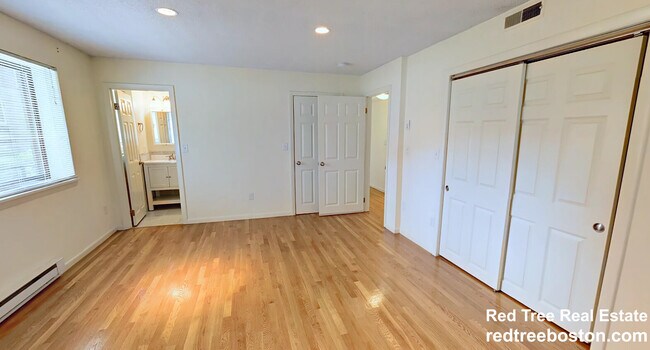 Building Photo - 320 Hammond Pond Pkwy