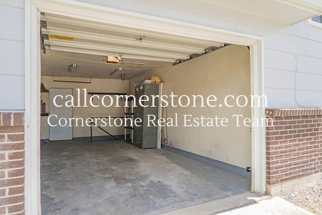 Building Photo - 4919 Sonata Dr