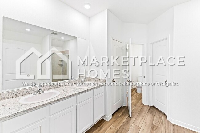 Building Photo - 1139 Amy Dr