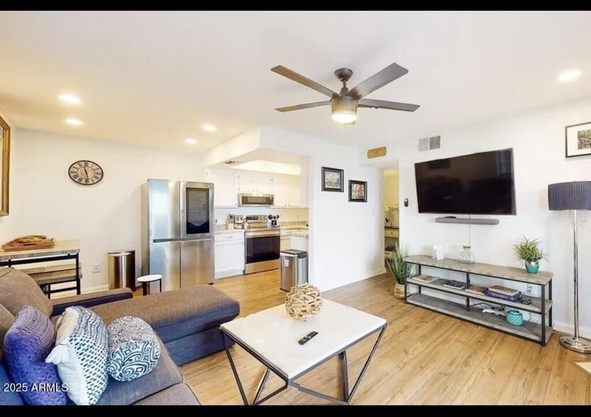 Building Photo - 3002 N 70th St