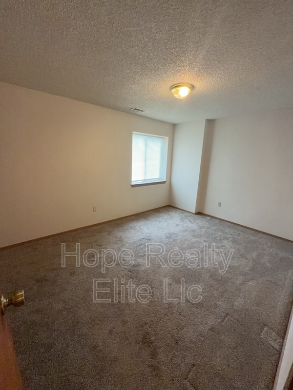 Building Photo - 4537 Lamplighter Cir