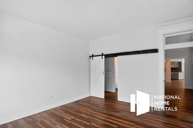 Building Photo - 1418 Olive St